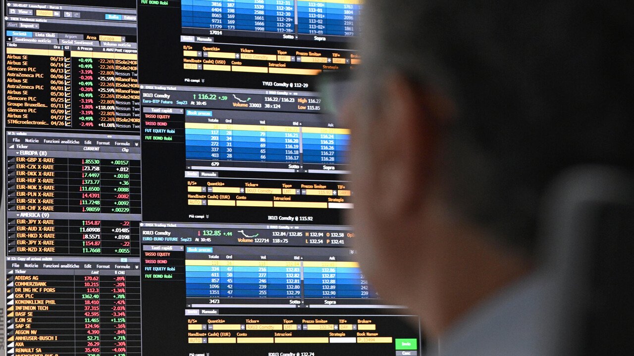 Borsa: l'Europa avanti fiacca con i tecnologici e il petrolio