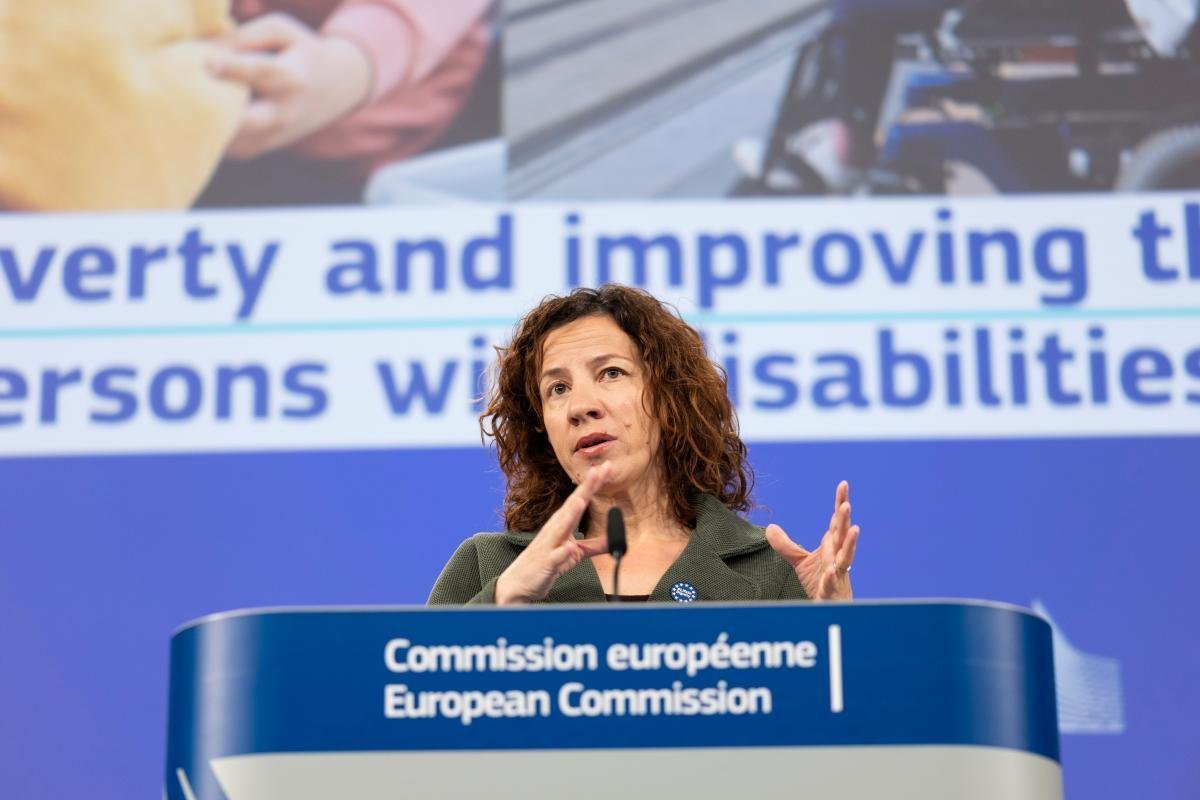 Bruxelles: gruppo esperti sull'IA e nuove norme per la qualità del lavoro