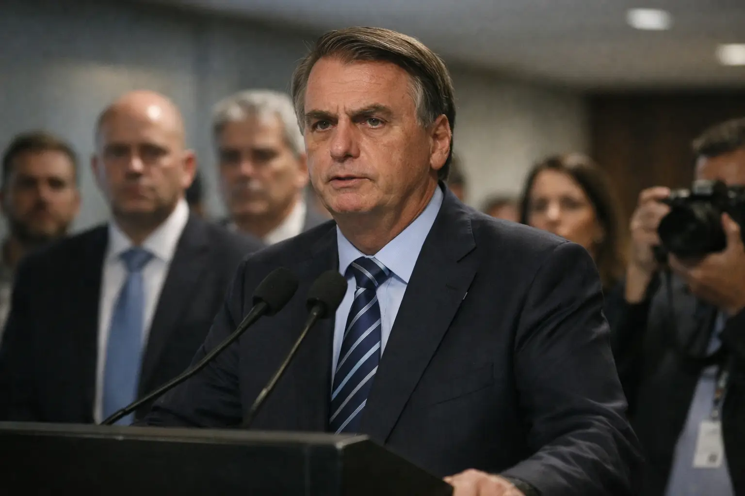 Bolsonaro contesta il voto e chiede l’annullamento del risultato
