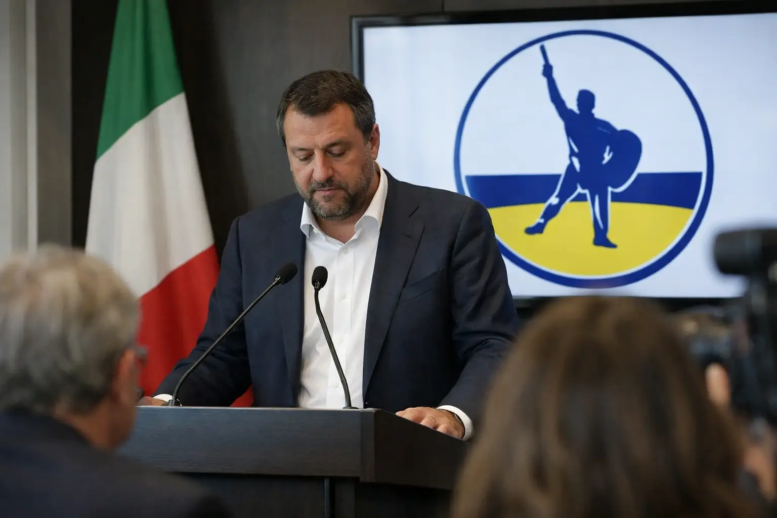 Salvini si dimette da segretario della Lega: passo indietro per ricandidarsi